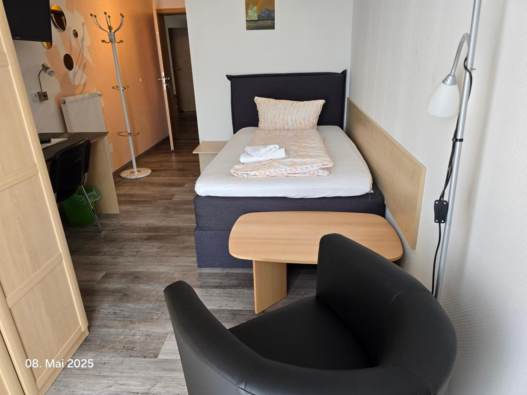Hotel Ackermann Riedstadt Ngoại thất bức ảnh