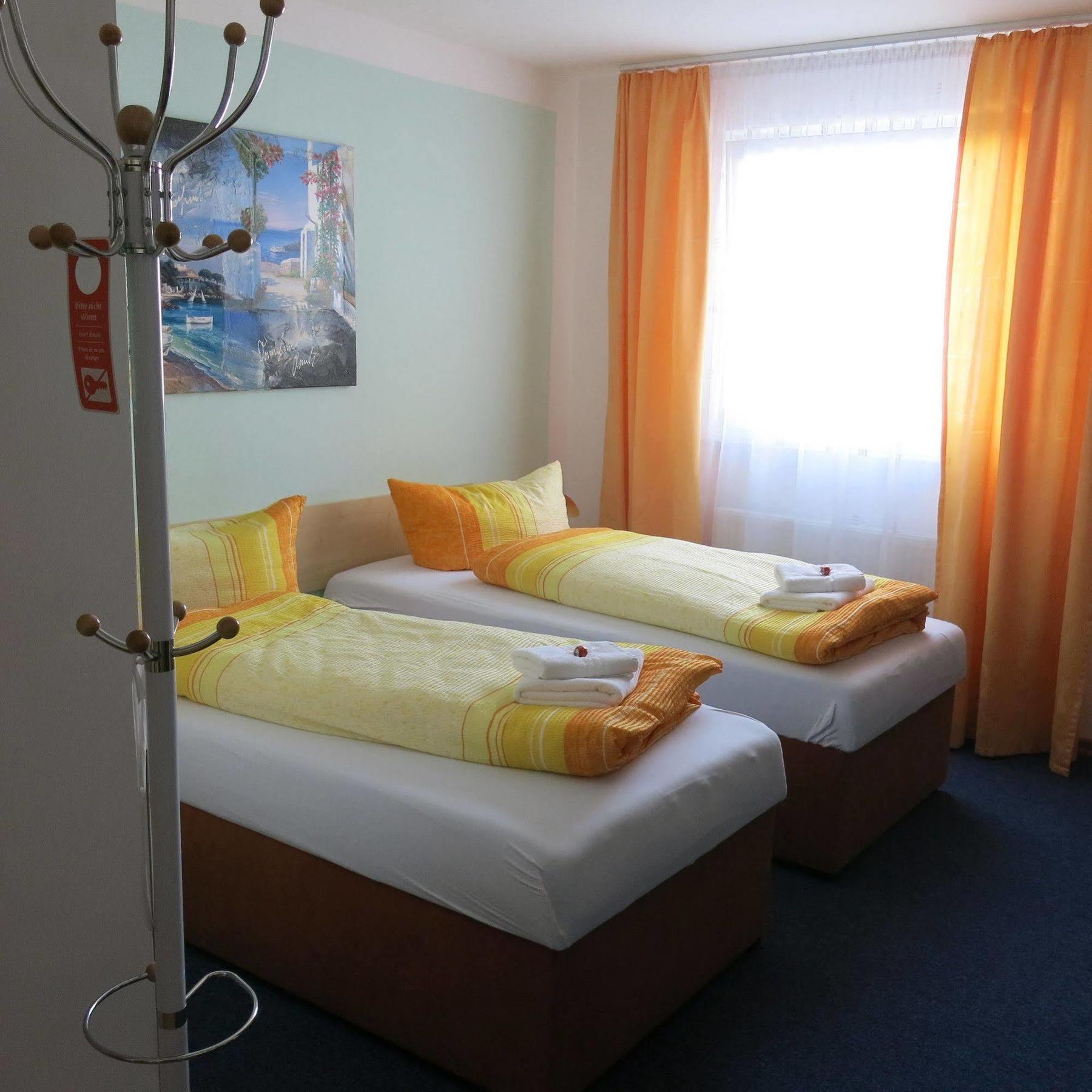 Hotel Ackermann Riedstadt Ngoại thất bức ảnh