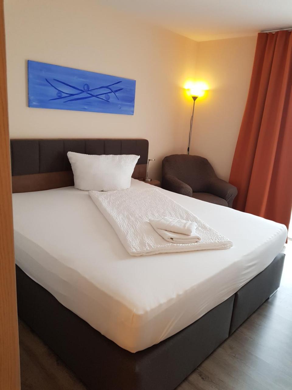 Hotel Ackermann Riedstadt Ngoại thất bức ảnh